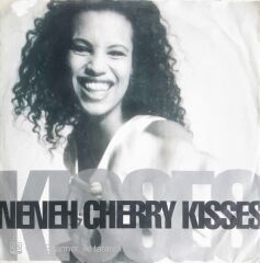 Neneh Cherry - Kisses On The Wind/Buffalo Blues - 45'lik