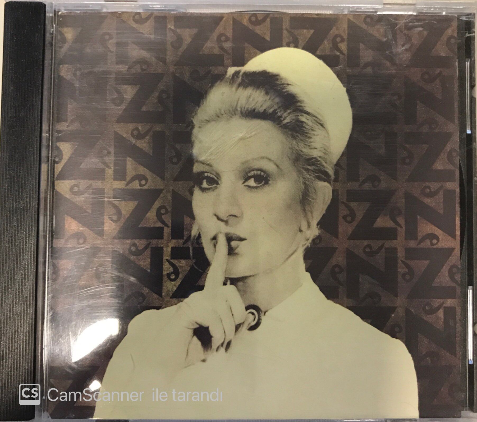 Zen - Bakırköy Akıl Hastanesi'nde CD