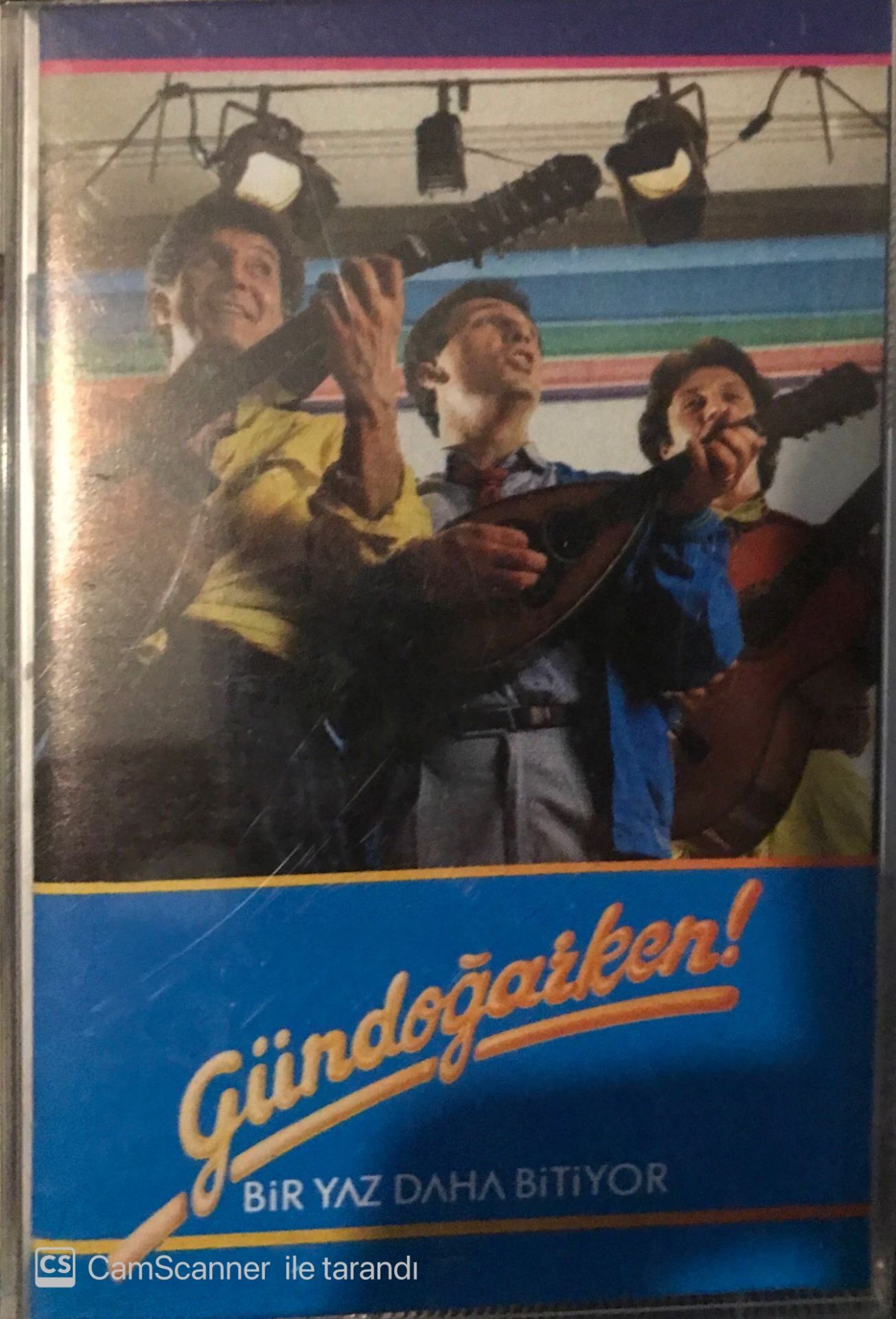 Gündoğarken Bir Yaz Daha Bitiyor KASET