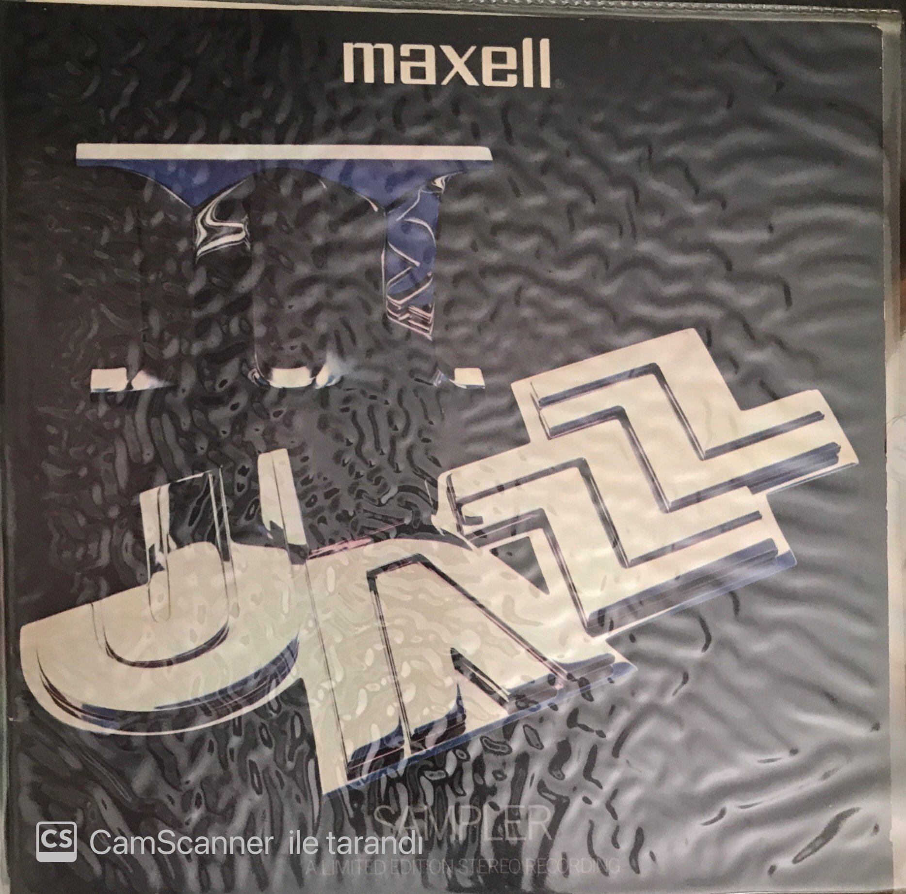 Maxell Sampler LP