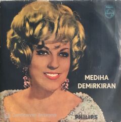 Mediha Demirkıran - Sarmaşık Gülleri/Ağlama Değmez Hayat - 45'lik