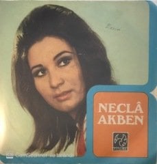 Necla Akben Evlerinin Önü Kuş Darısı 45lik