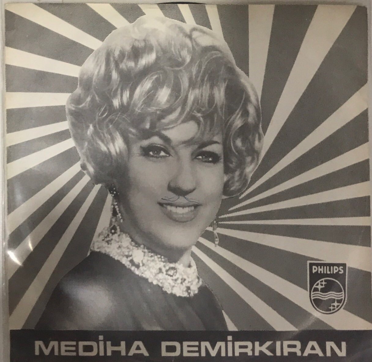 Mediha Demirkıran Maziyi Düşündüm De Yoruldum 45lik