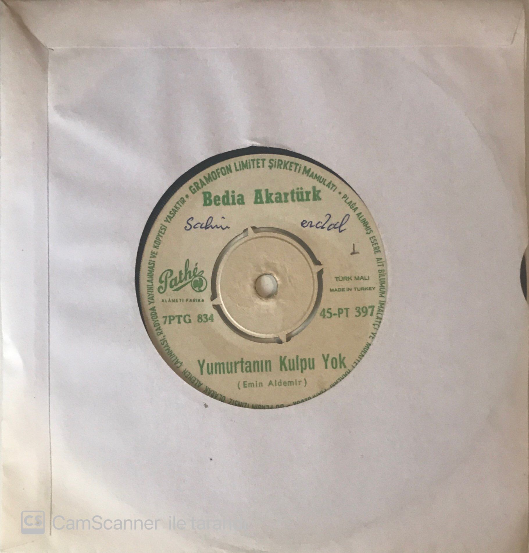 Bedia Akartürk Yumurtanın Kulpu Yok 45lik