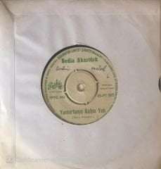 Bedia Akartürk Yumurtanın Kulpu Yok 45lik