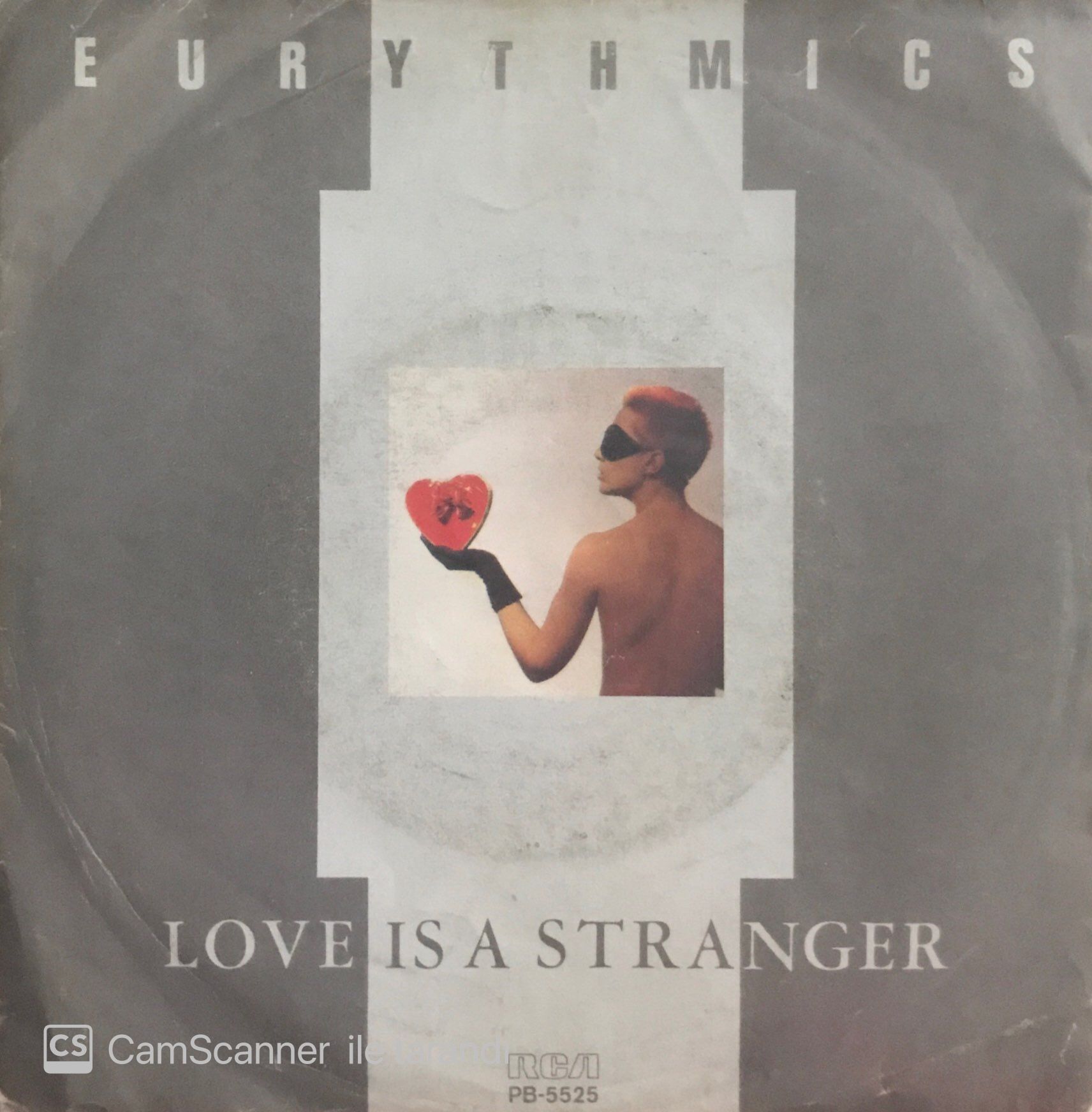 Eurythmics / Love Is A Strangers 45'lik