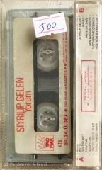Grup Yorum - Sıyrılıp Gelen - KASET