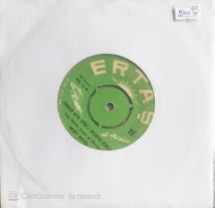 Neşet Ertaş - Uykuda Mısın Sevgili Yarim/Yarden Ayrı Düşeli Geçmiyo Günler - 45'lik