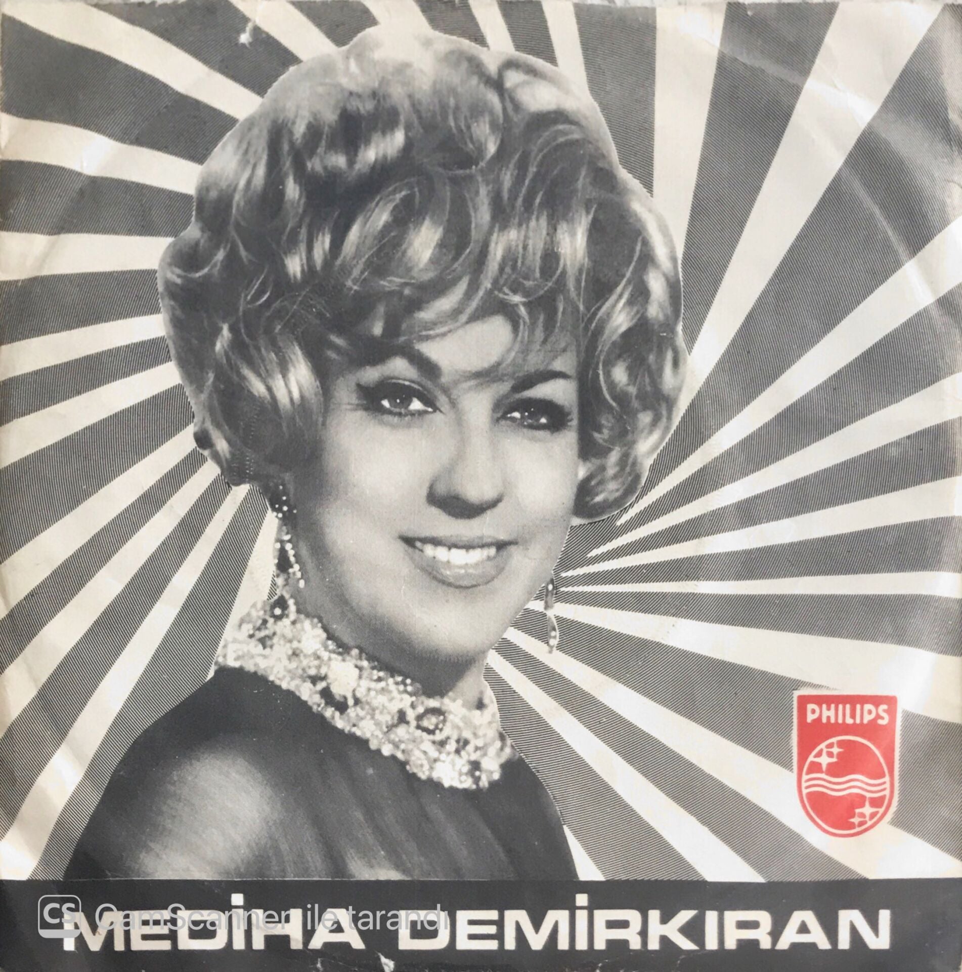 Mediha Demirkıran - Aşk Bu Değil Yapma Güzel/Yalan Yıllar - 45'lik