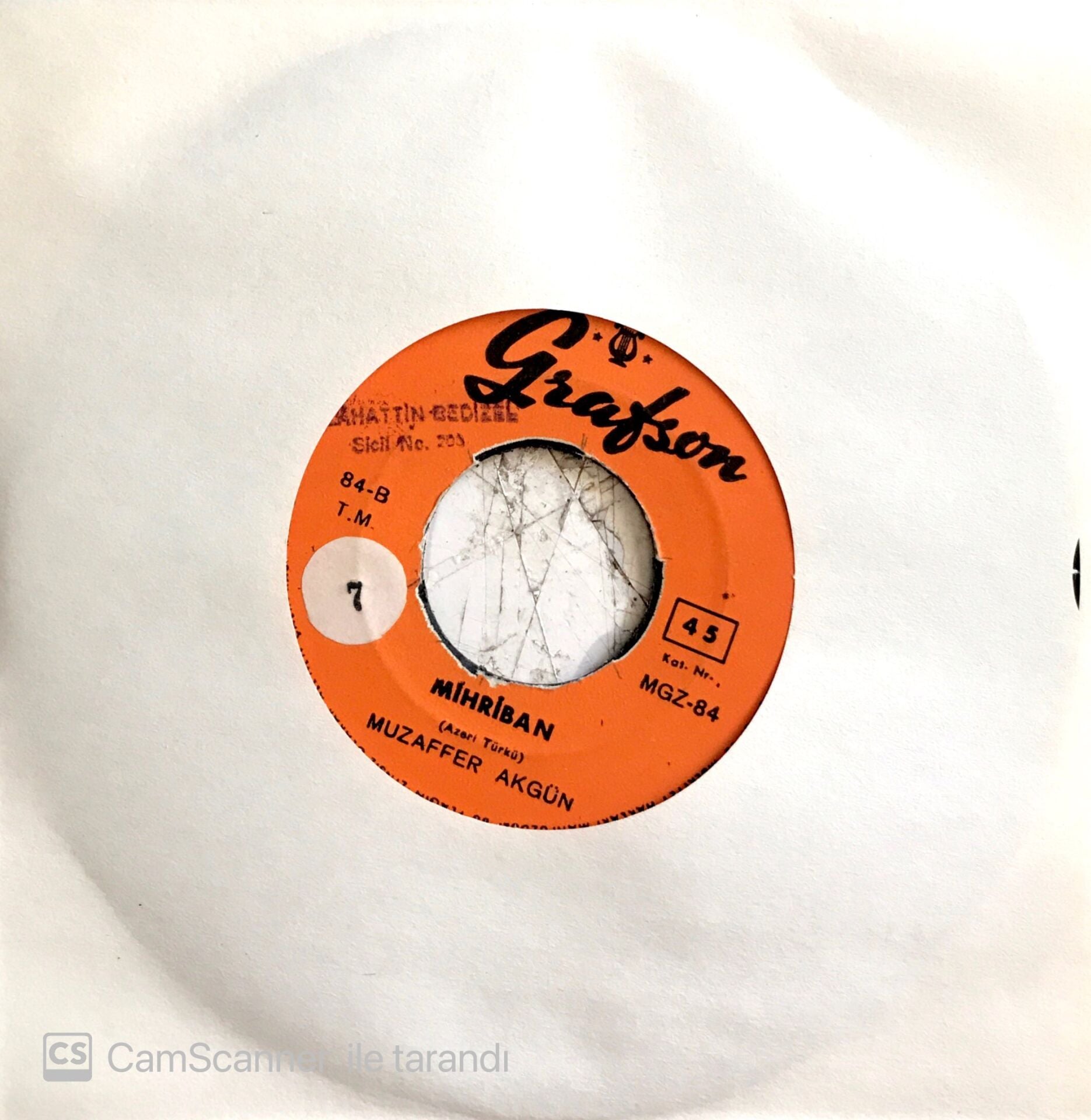 Muzaffer Akgün / Ay Karanlık Bulamadım Yolumu 45'lik