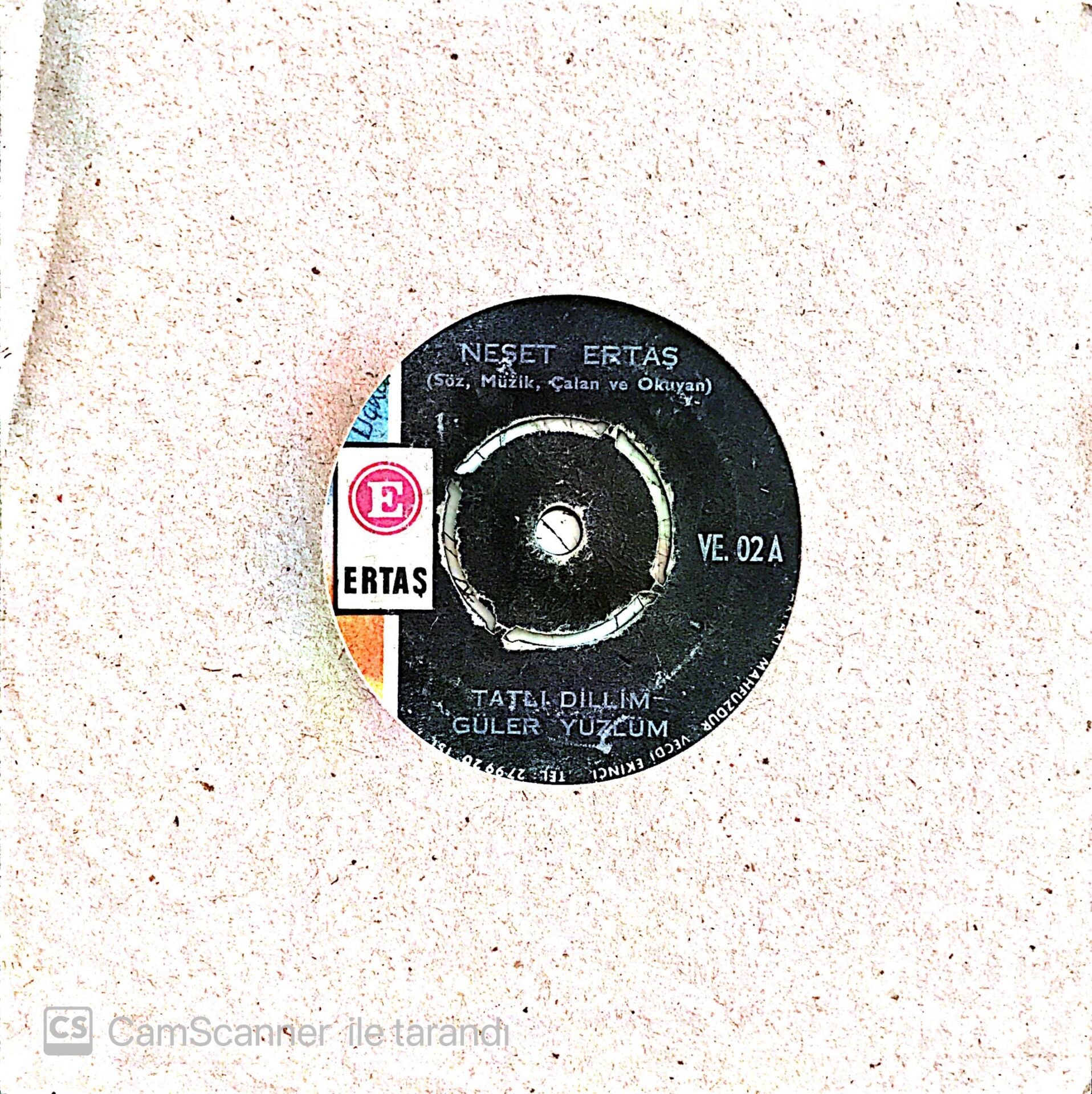 Neşet Ertaş - Tatlı Dillim Güler Yüzlüm/Seher Vakti - 45'lik