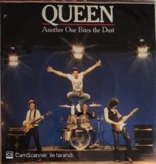 Queen - Another One Bites The Dust 45lik
