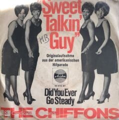 The Chiffons / Sweet Talkin' Guy 45'lik