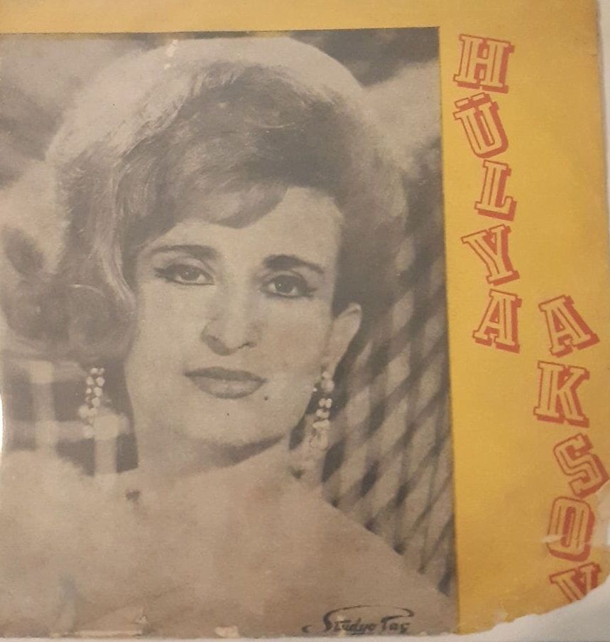 Hülya Aksoy Avuçlarımda Hala Sıcaklığın Var 45lik