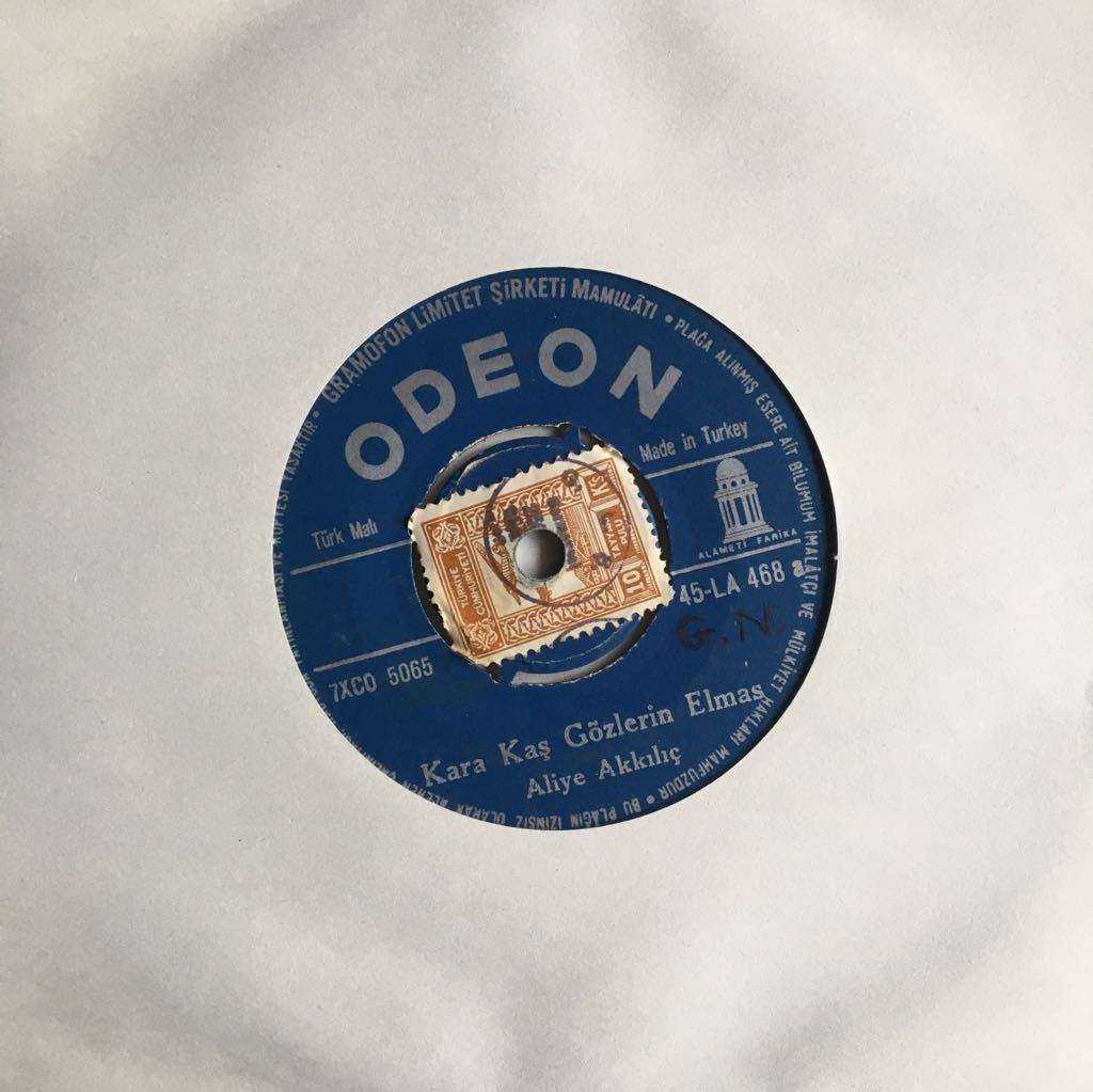 Aliye Akkılıç Kara Kaş Gözlerin Elmas 45lik