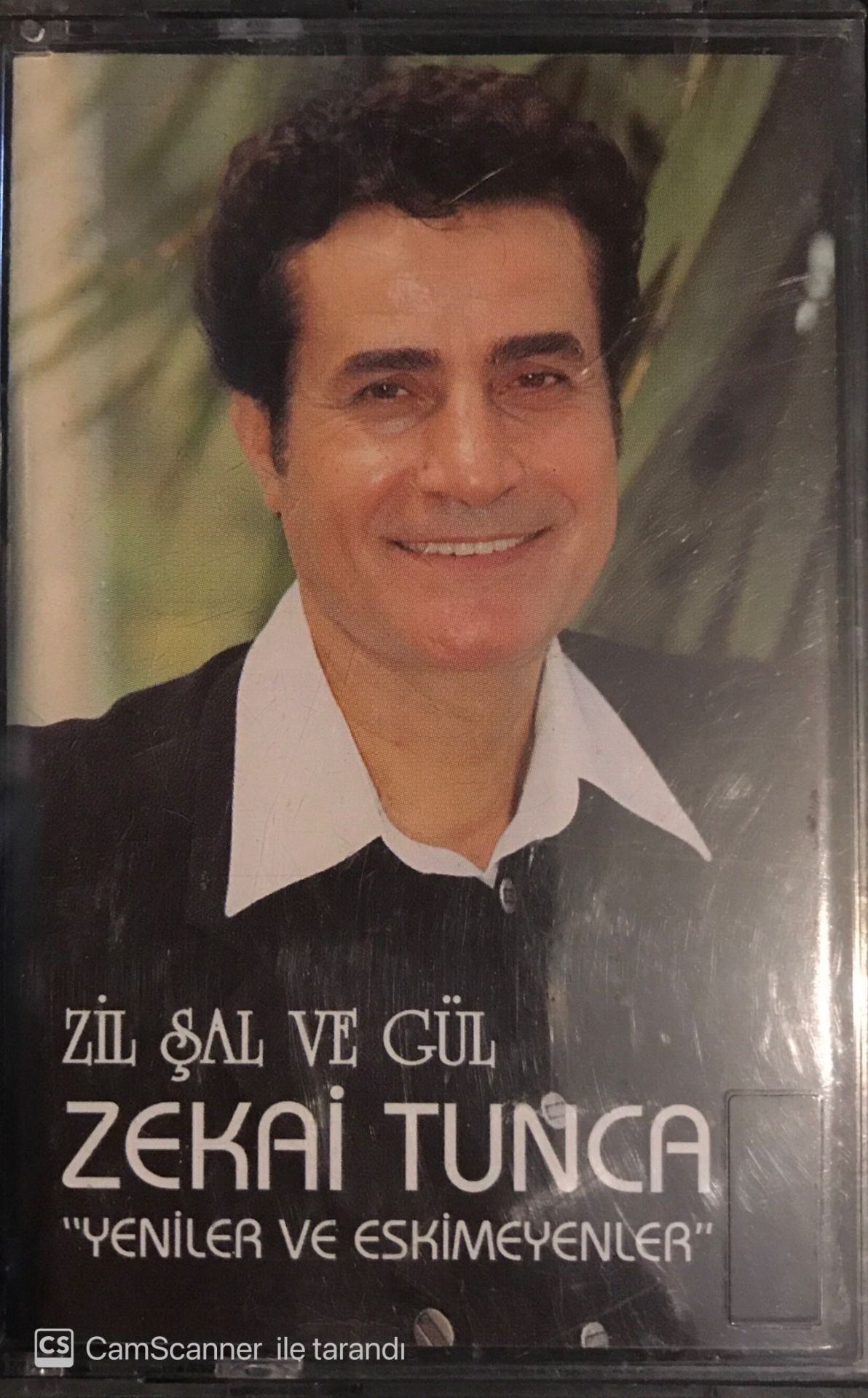 Zekai Tunca - Zil Şal Ve Gül KASET