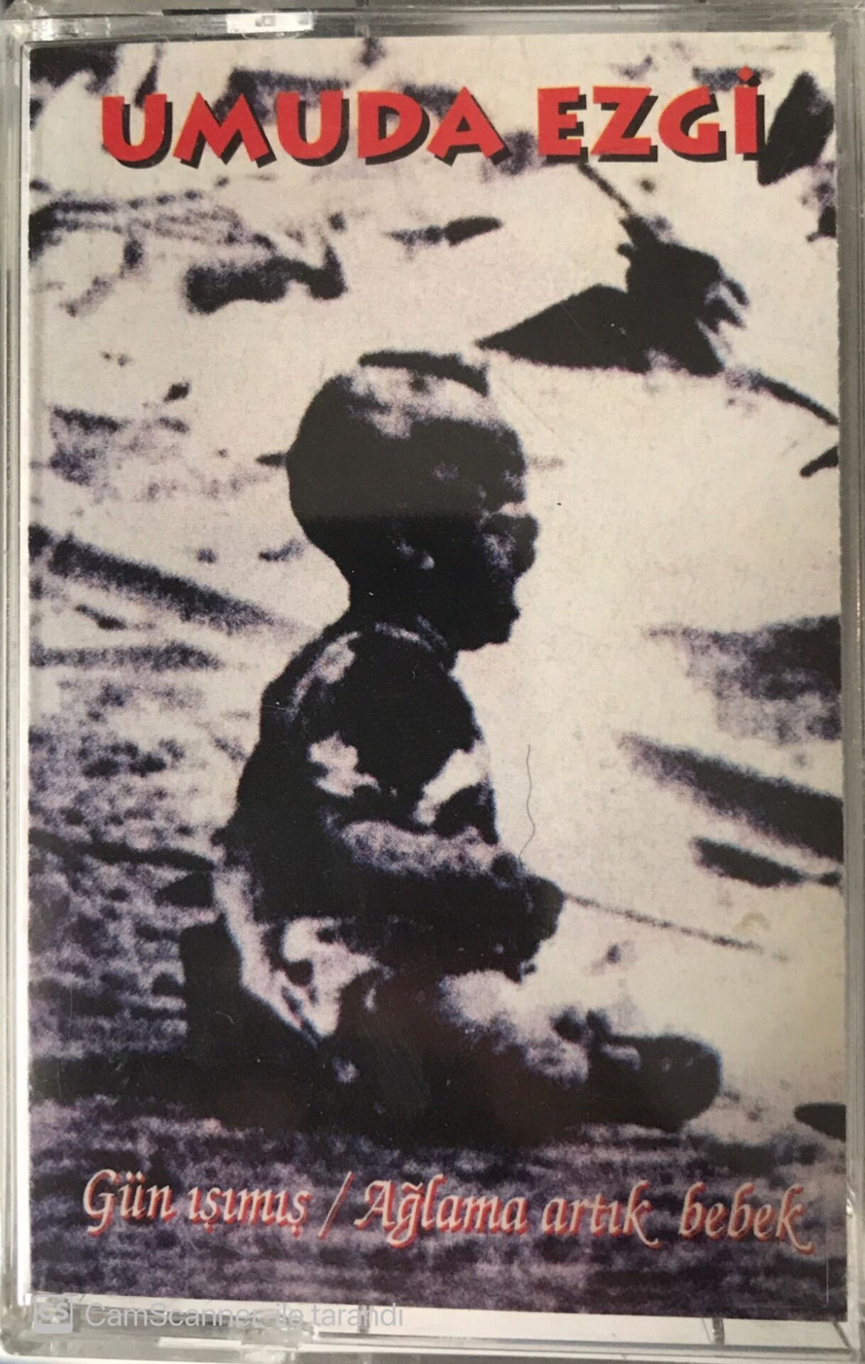 Umuda Ezgi - Gün Işımış / Ağlama Artık Bebek KASET