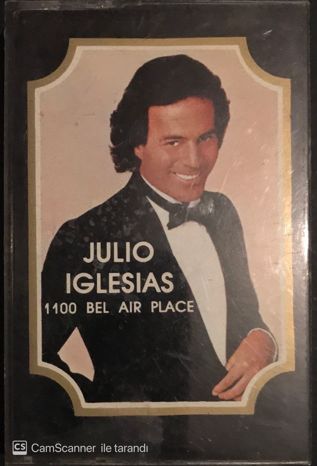 Julio Iglesias - 1100 Bel Air Place KASET
