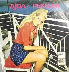 Ajda Pekkan - Sen Bir Yana Dünya Bir Yana 45lik