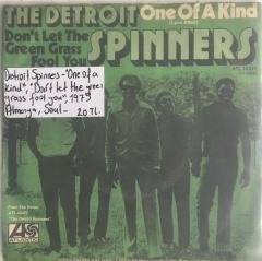 The Detroit Spinners  One Of A Kind (Love Affair) 45lik