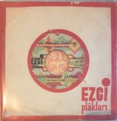 Vasfi Uçaroğlu Orkestrası - Şampiyonlar Şarkısı 45lik