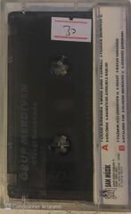 Grup Merdiven Çiçeği Burnunda KASET