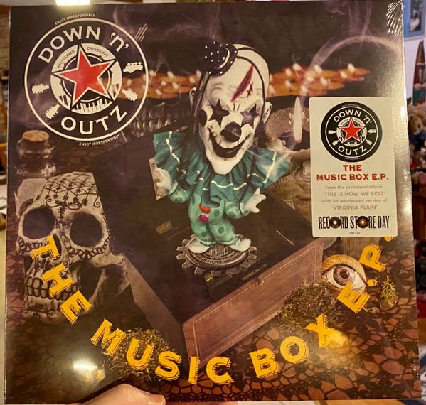 Down 'N' Outz* – The Music Box E.P. MAXİ