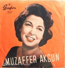 Muzaffer Akgün - Mihriban/Ay Karanlık Bulamadım Yolumu -  45'lik