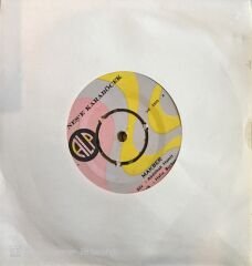 Neşe Karaböcek Makber 45lik